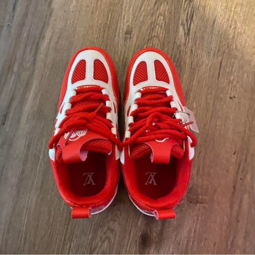 Red and white Louis Vuitton lv skates sneaker - Picture 4 of 5